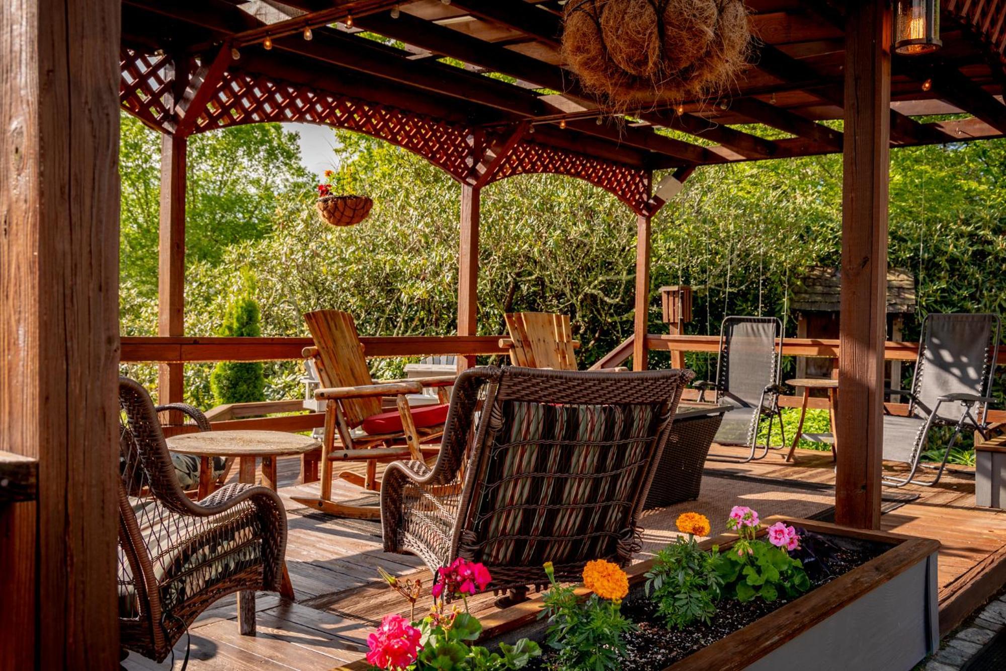 Azalea Garden Inn